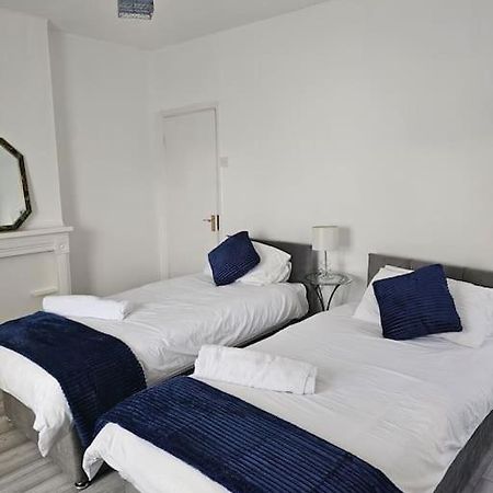 Luxury Home In Lewisham Бромли Экстерьер фото